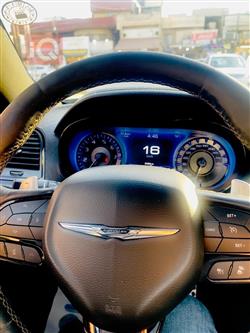 کرایسلەر 300